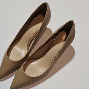 Sam Edelman Leather Tan Kitten Heel Pumps. Dori Style. 9.5. A SE Box Available